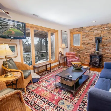 Longview Cottage